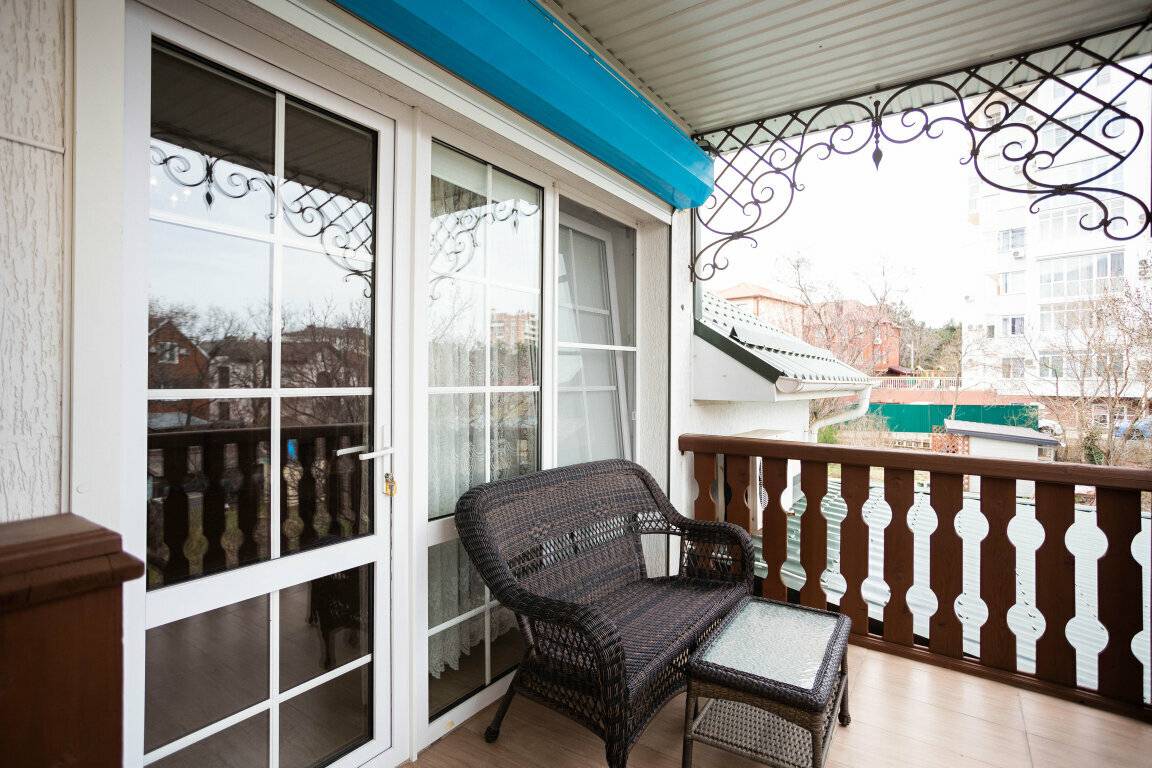 Фотографии номера Двухместный номер Делюкс с 1 кроватью в Гостинице Серый кот Геленджик