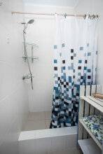 Фотографии номера Двухместный номер Делюкс с 1 кроватью и балконом в Гостинице Серый кот Геленджик